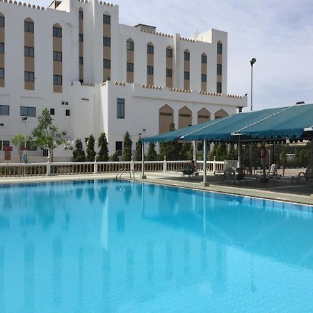 Hotel Al Madinah Holiday Muscat Exterior photo